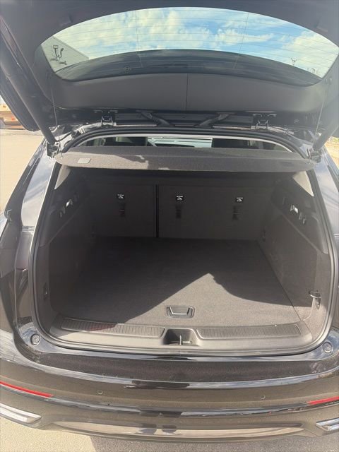 Used 2024 Buick Envision Sport Touring image 19