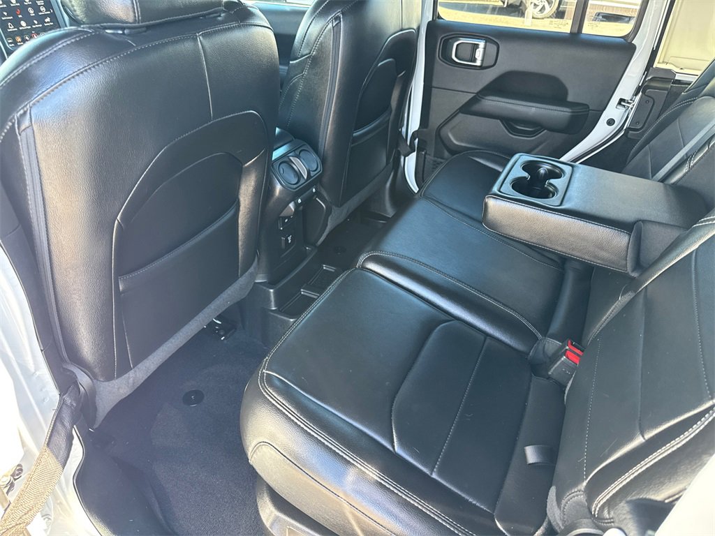 Certified 2022 Jeep Wrangler Unlimited Sahara w/ Cold Weather Group image 20