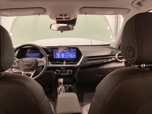 Used 2024 Chevrolet Trax ACTIV w/ Sunroof Package FWD image 25