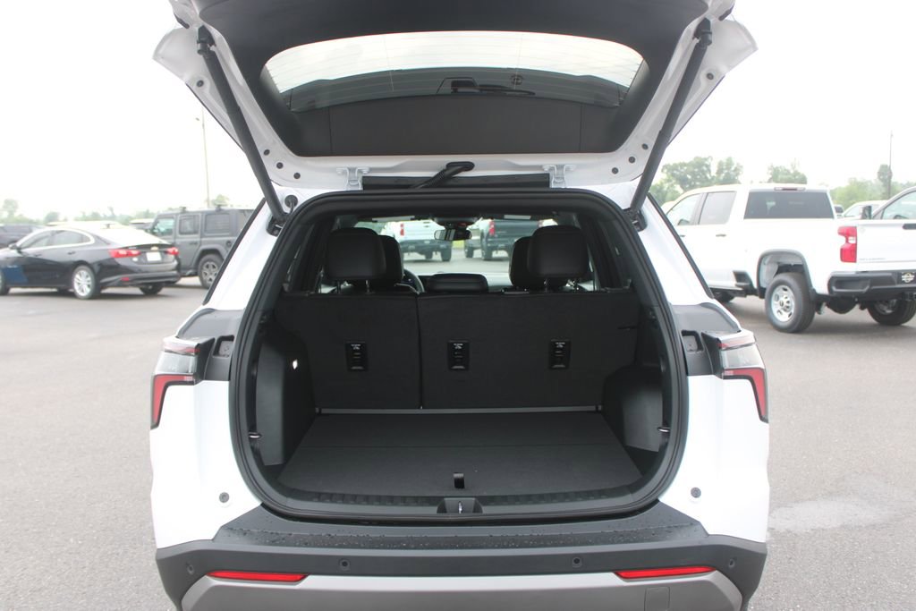 New 2026 Chevrolet Equinox LT w/ Convenience Package II FWD image 14