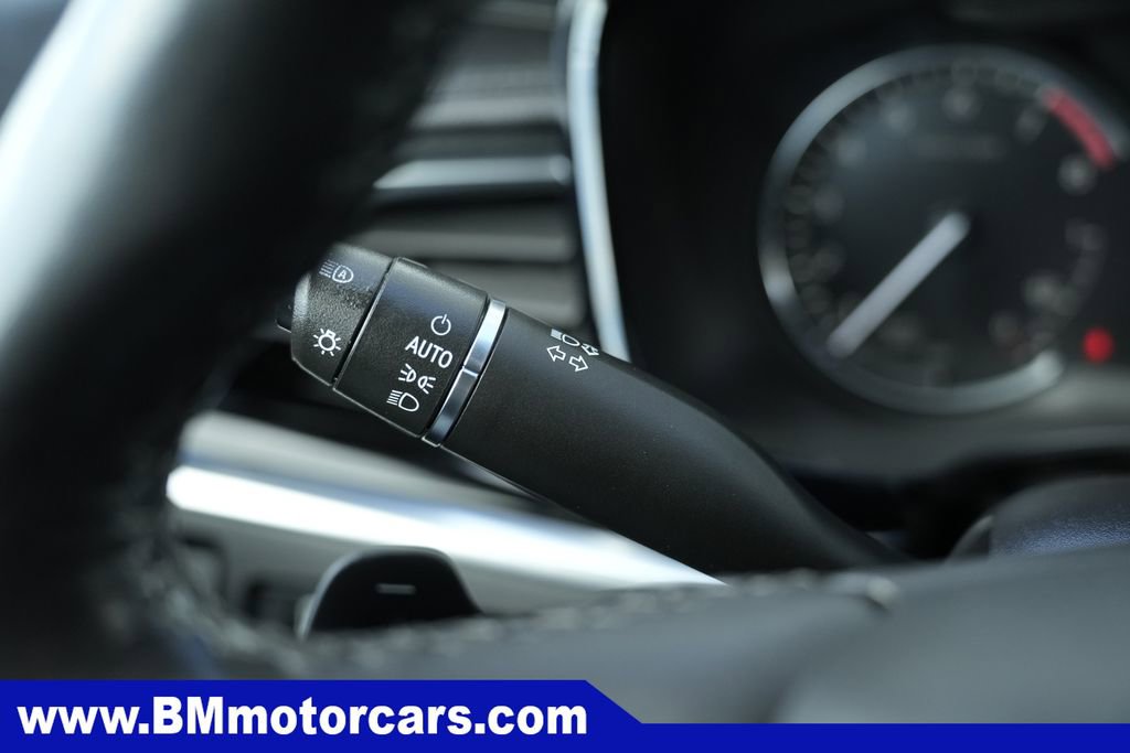 Used 2022 Cadillac XT6 Premium Luxury image 55