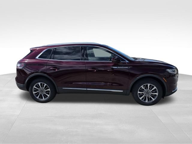 Certified 2022 Lincoln Nautilus FWD w/ Premium Package image 2