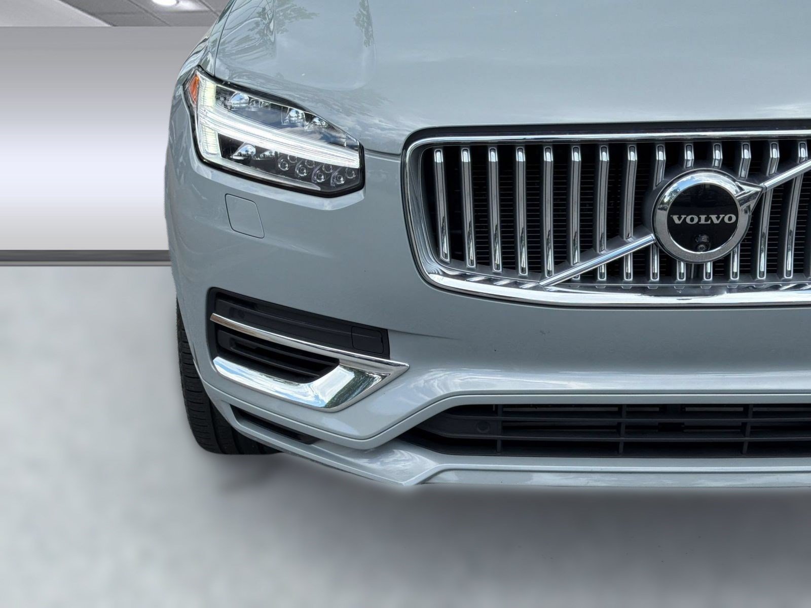 Certified 2024 Volvo XC90 T8 Plus w/ Protection Package Premier AWD/4WD image 11