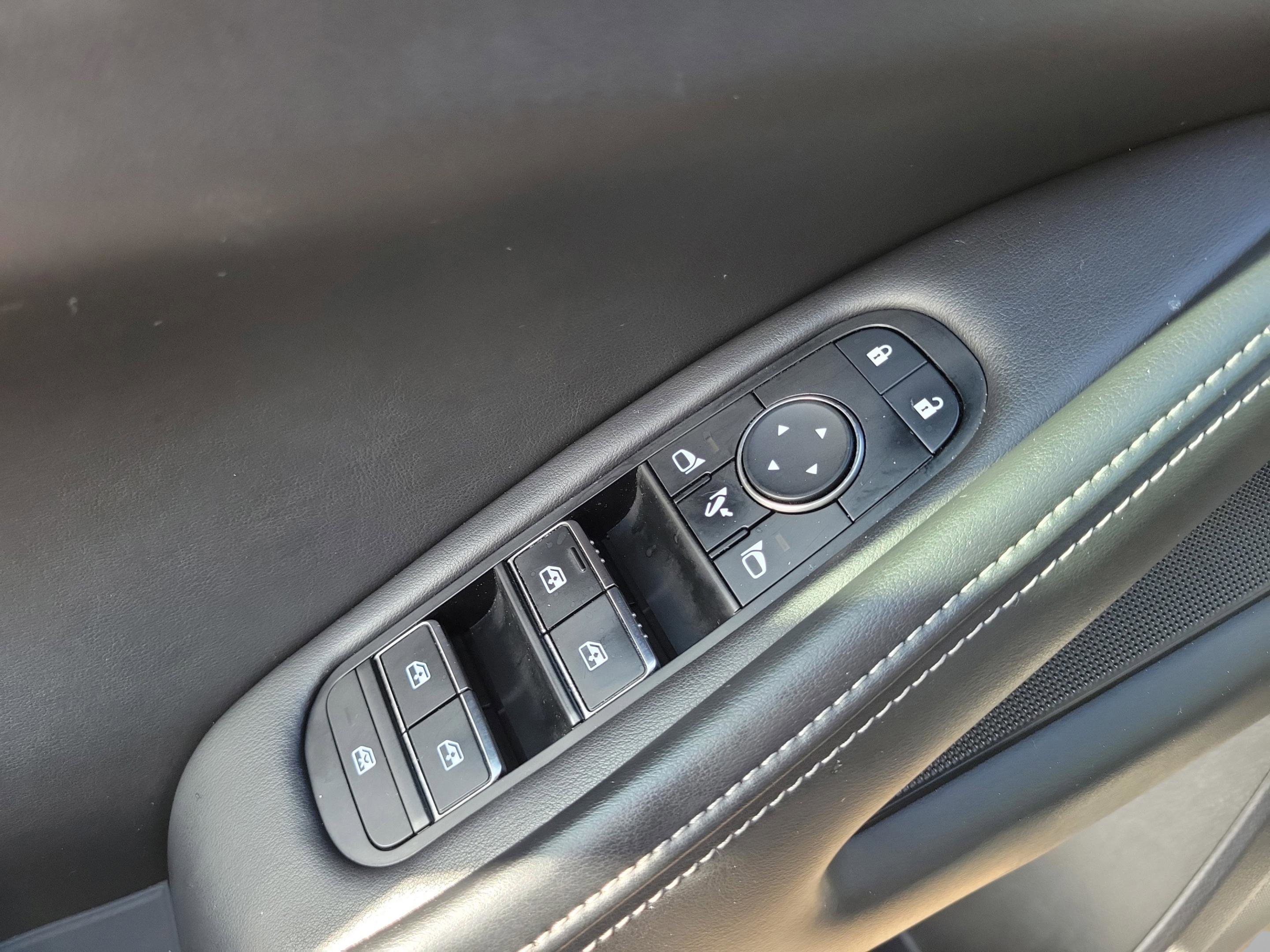 Used 2022 INFINITI QX60 Pure image 17