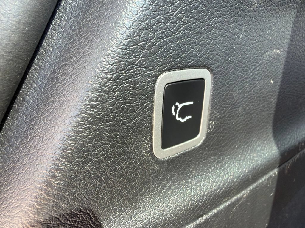 Used 2025 Chrysler Pacifica Select FWD image 20