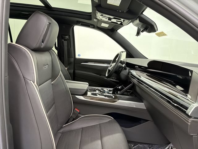 Certified 2025 Cadillac Escalade ESV Premium Luxury AWD/4WD image 24