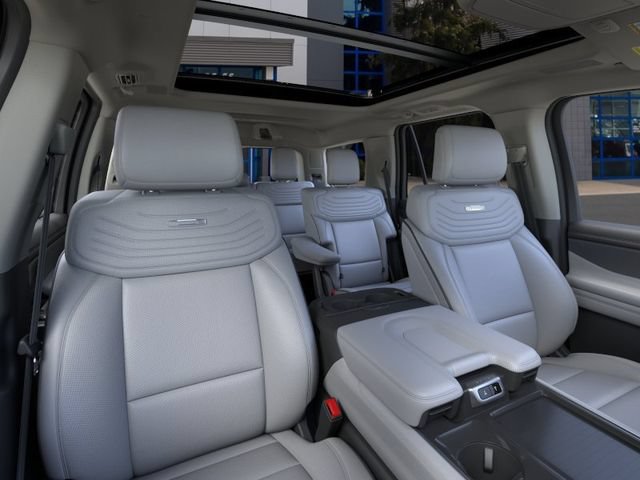 New 2025 Ford Expedition Platinum w/ Platinum Ultimate Package AWD/4WD image 10