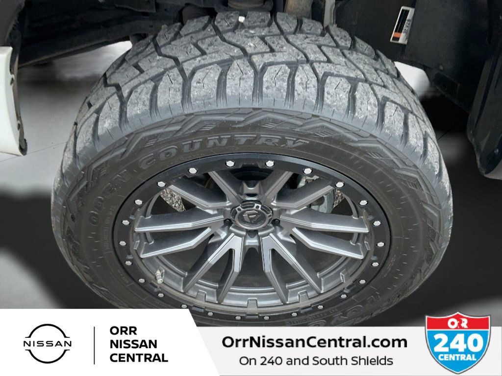 Used 2023 Nissan Titan PRO-4X w/ Pro-4x Convenience Package AWD/4WD image 9