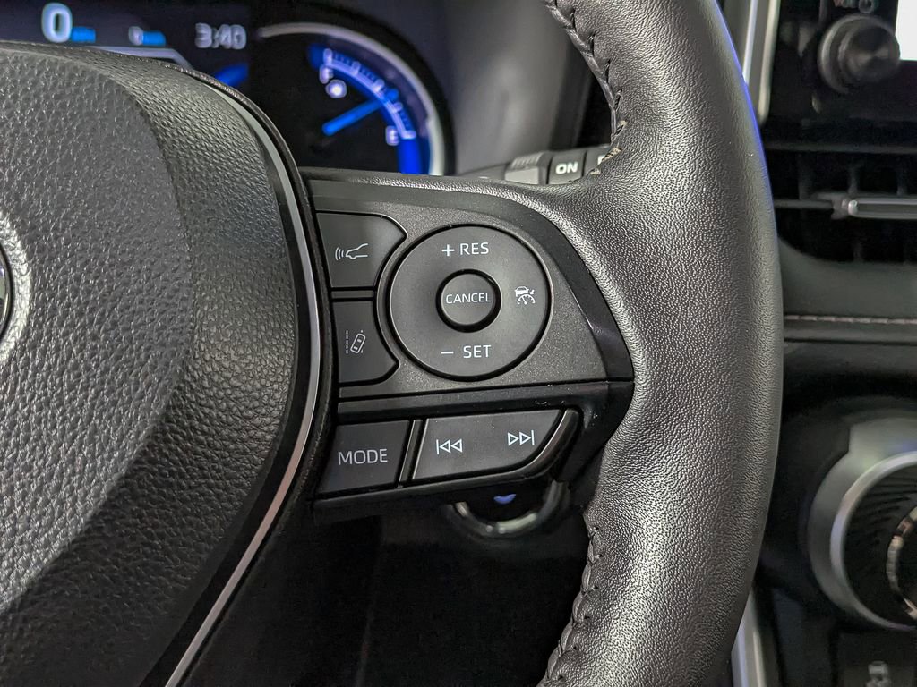 Used 2024 Toyota RAV4 XLE Premium image 30