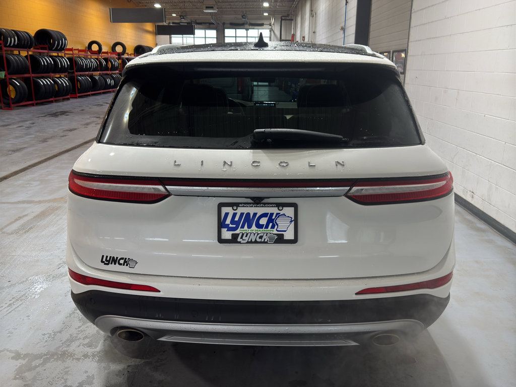 Used 2022 Lincoln Corsair Reserve w/ Equipment Group 201A image 4