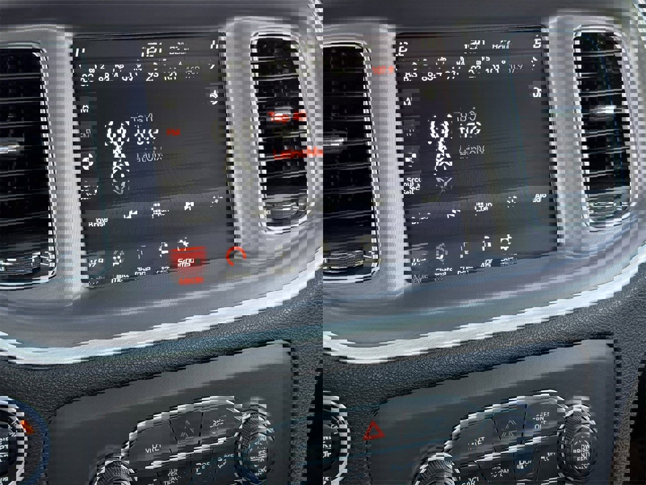 Used 2022 Dodge Charger GT image 17