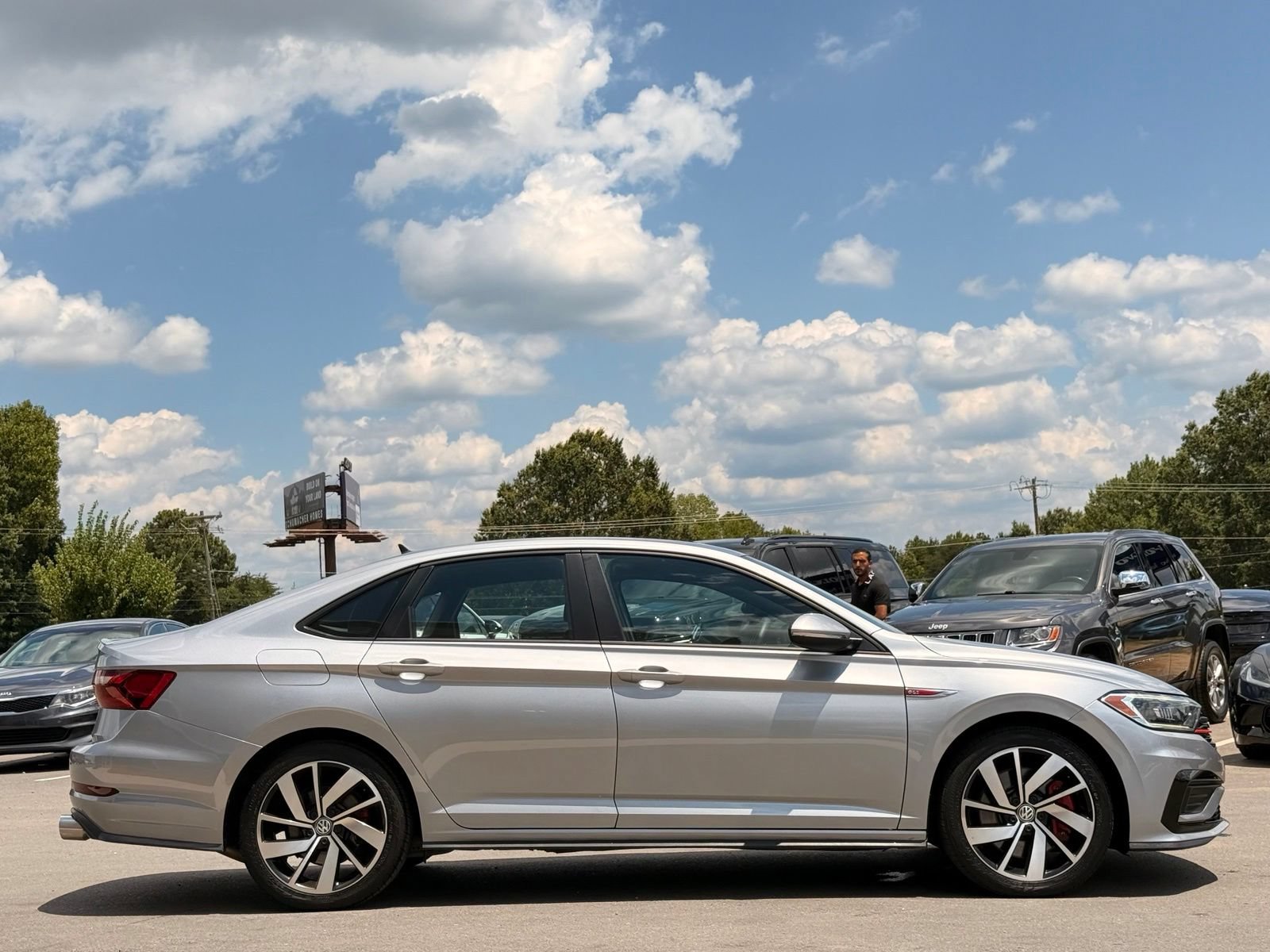 Used 2021 Volkswagen Jetta GLI FWD image 11
