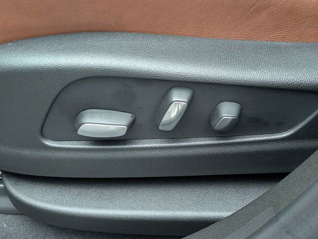 New 2026 Cadillac XT5 Premium Luxury w/ Driver Assist Package FWD image 22