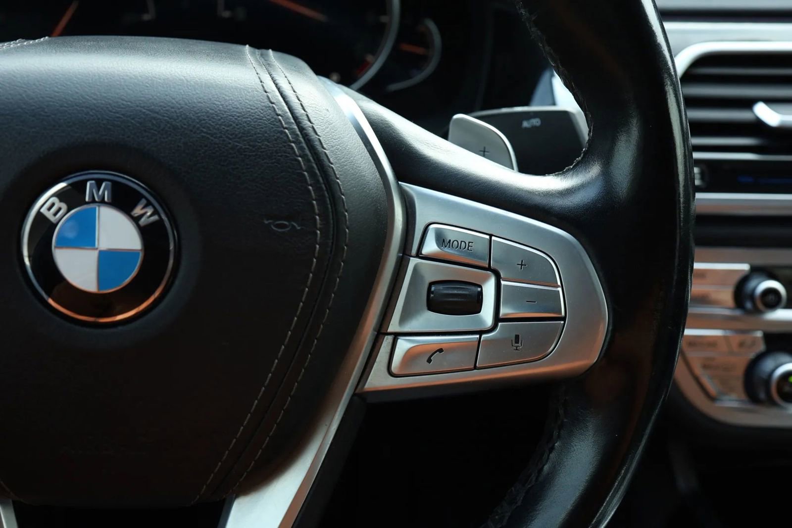 Used 2019 BMW 740i 740i Sedan 4D w/ M Sport Package image 24