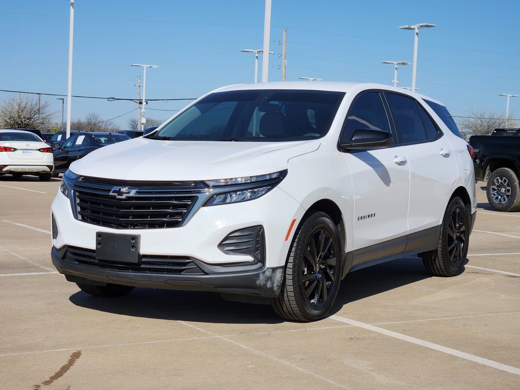 Used 2023 Chevrolet Equinox LS w/ LS Convenience Package image 4