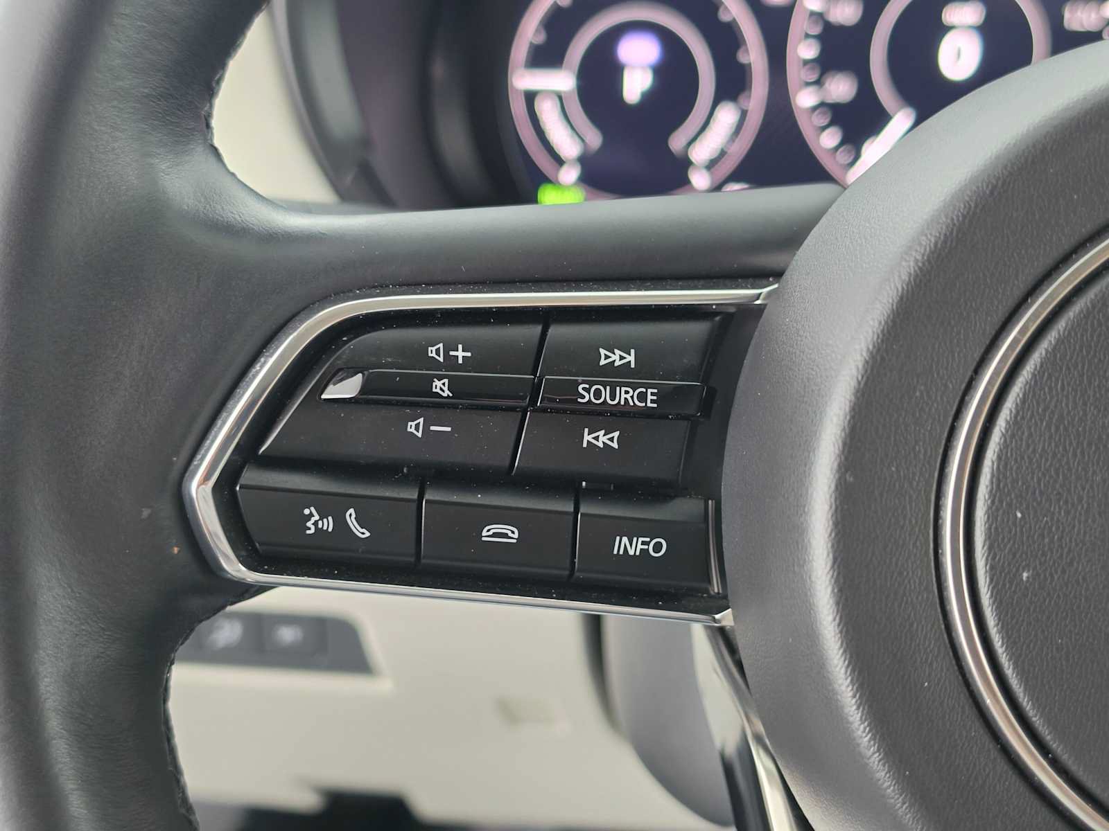 Used 2024 MAZDA CX-90 Plug-In Hybrid w/ Premium Plus AWD/4WD image 33