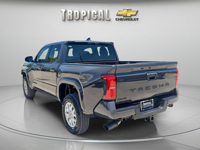 Used 2026 Toyota Tacoma SR5 AWD/4WD image 2