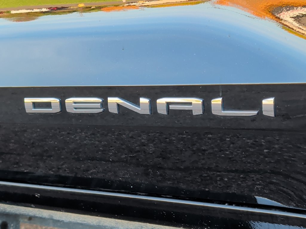 Used 2024 GMC Canyon Denali AWD/4WD image 42