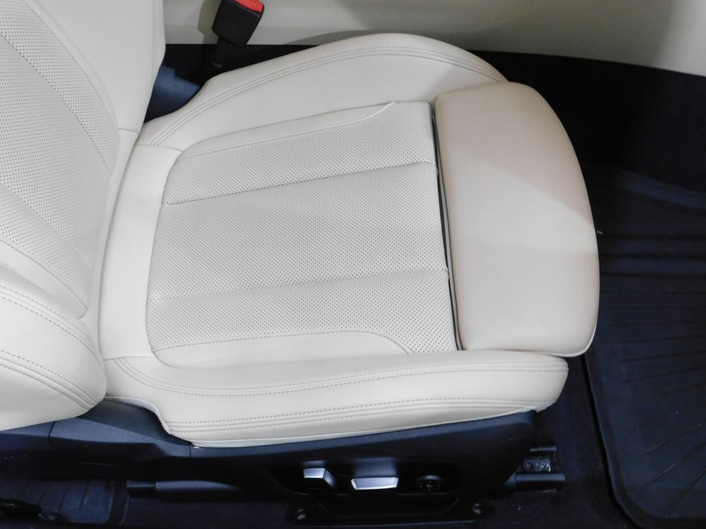 Used 2024 BMW 430i xDrive Coupe AWD/4WD image 92