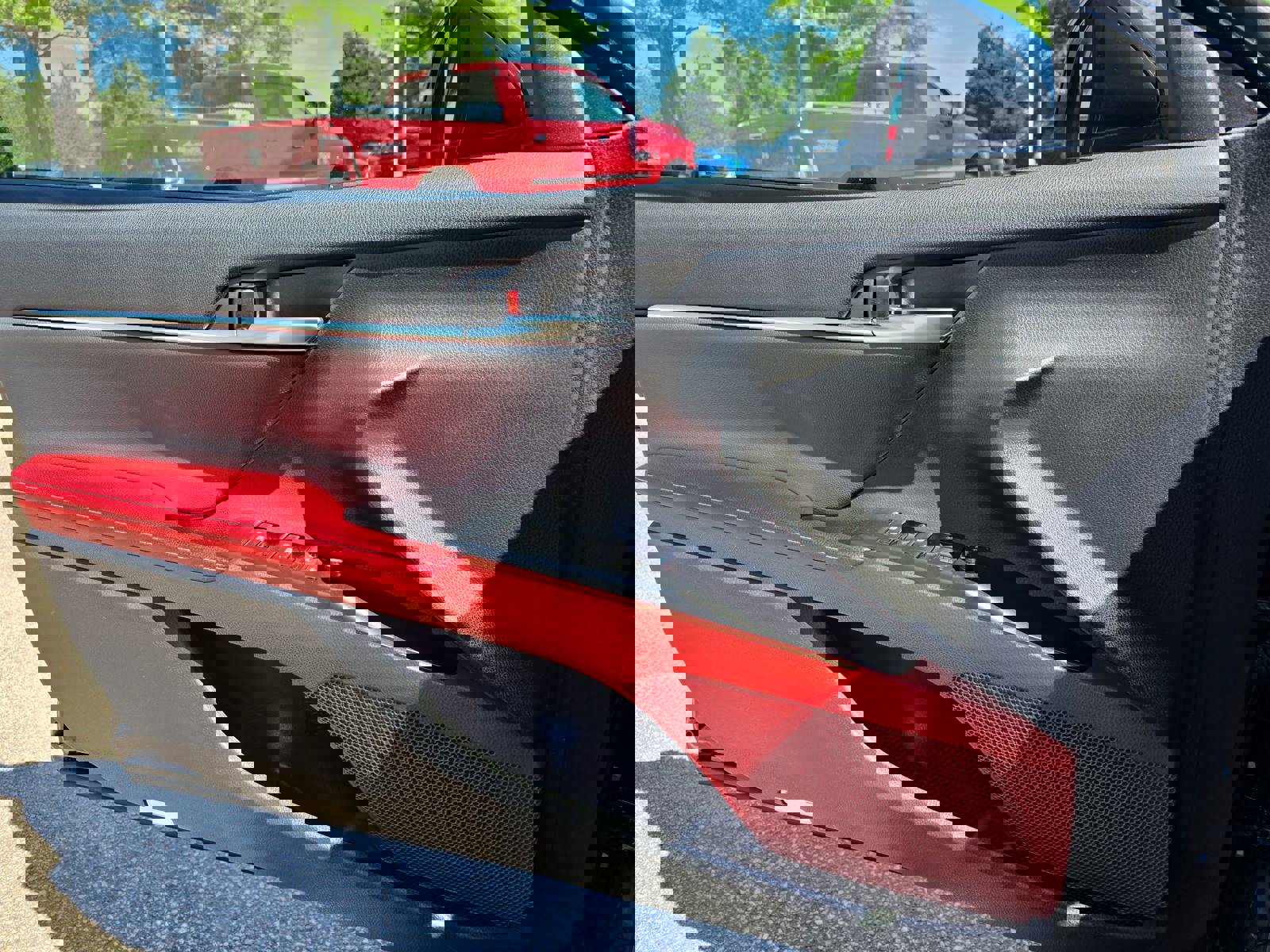 Used 2020 Toyota Camry XSE w/ Navigation Package FWD image 27