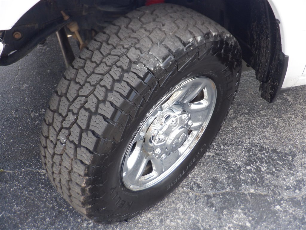 Used 2021 RAM 3500 Tradesman w/ Chrome Appearance Group AWD/4WD image 25