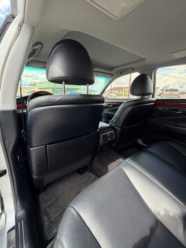Used 2007 Lexus LS 460 Luxury Sedan image 12