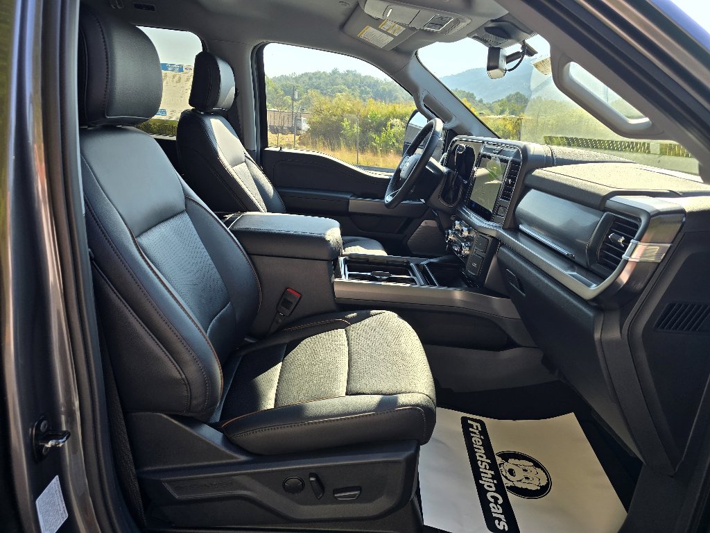 New 2026 Ford F350 Lariat image 13