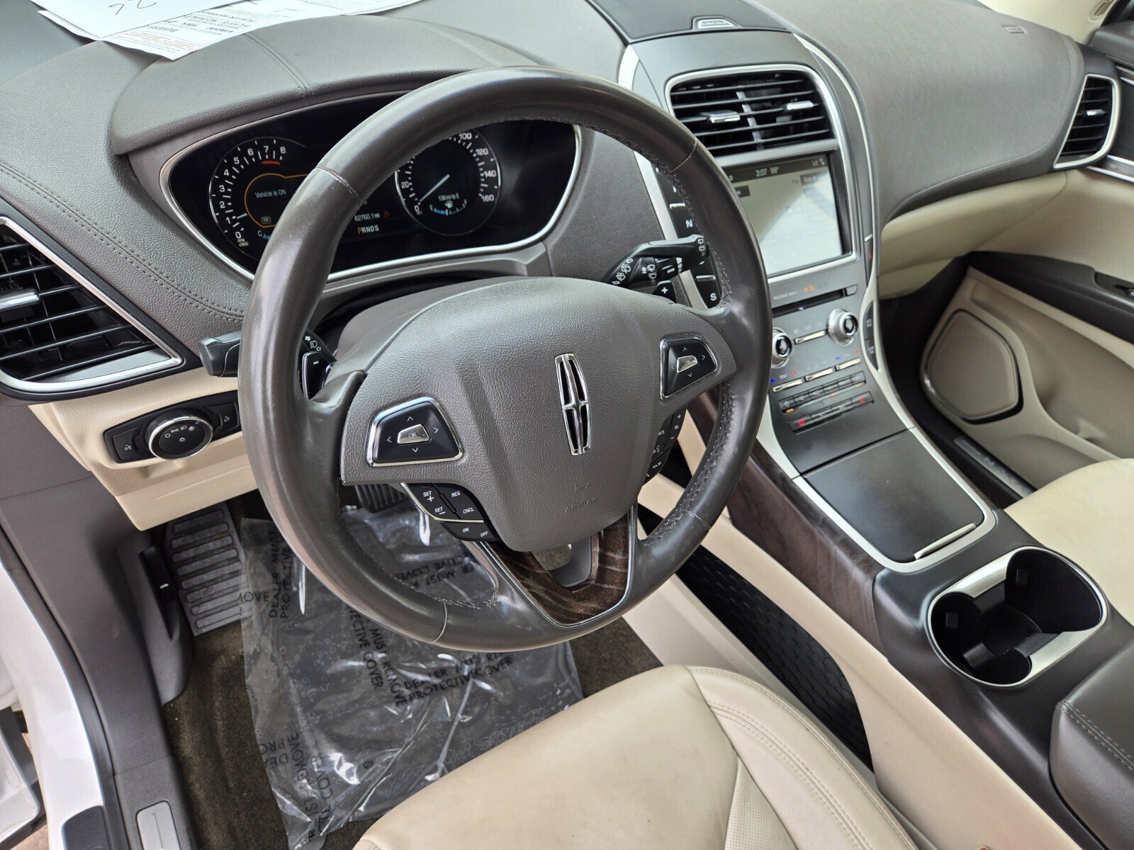 Used 2017 Lincoln MKX Select w/ Select Plus Package FWD image 8