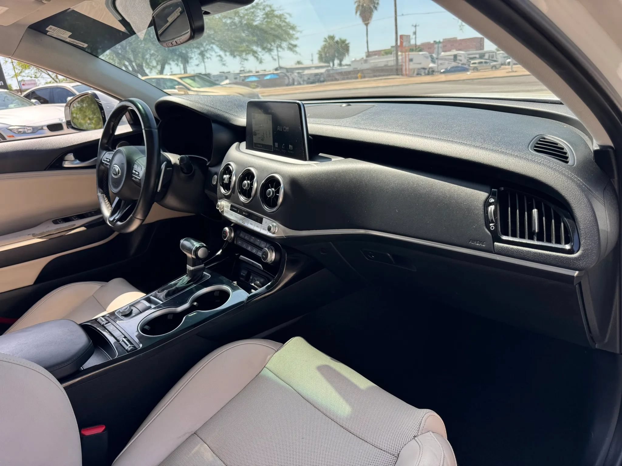 Used 2018 Kia Stinger Premium RWD image 35