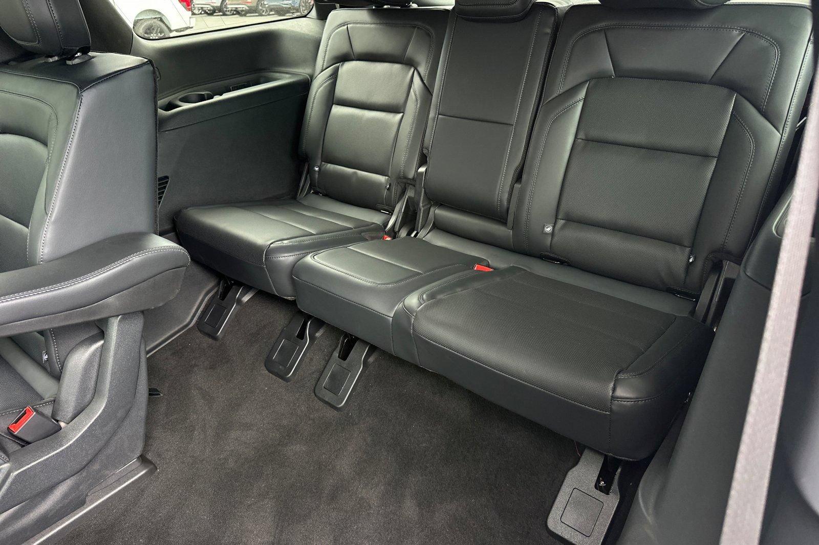 New 2026 Lincoln Navigator Reserve w/ Jet Appearance Package AWD/4WD image 14