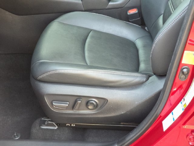 Certified 2021 Toyota RAV4 XLE Premium AWD/4WD image 27