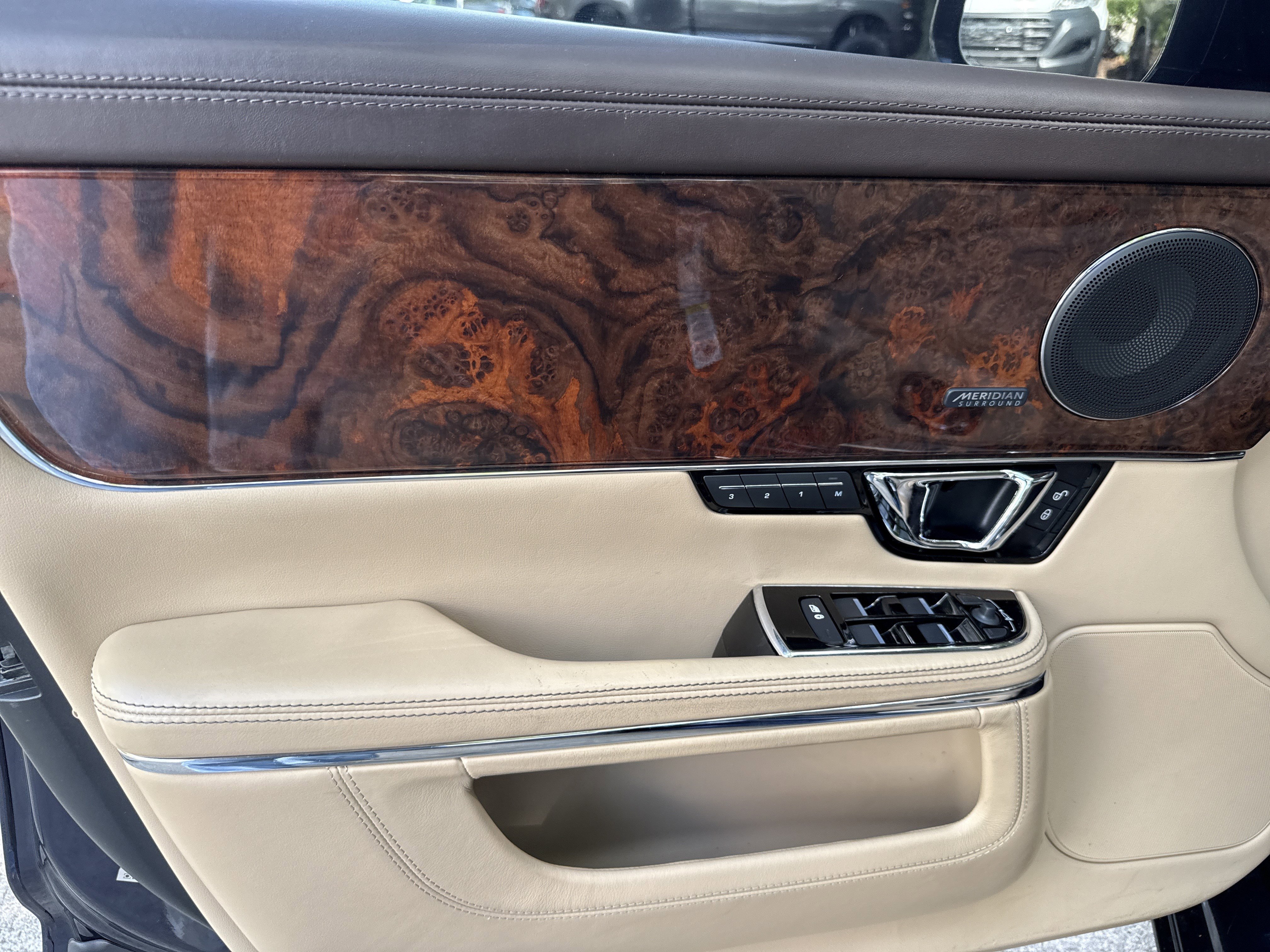Used 2016 Jaguar XJ L Portfolio AWD/4WD image 10