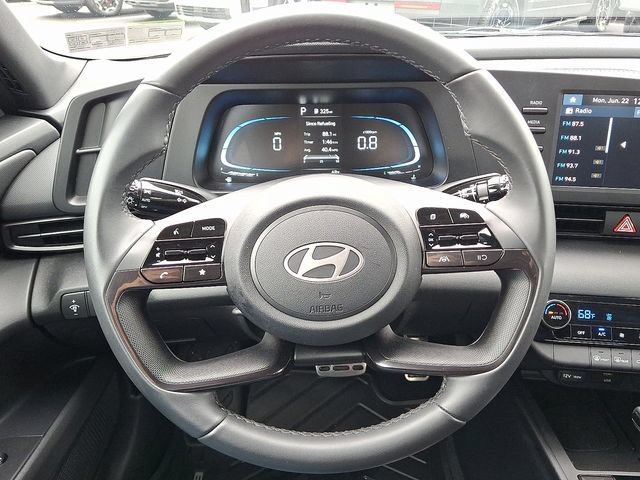 Certified 2025 Hyundai Elantra Sport FWD image 19