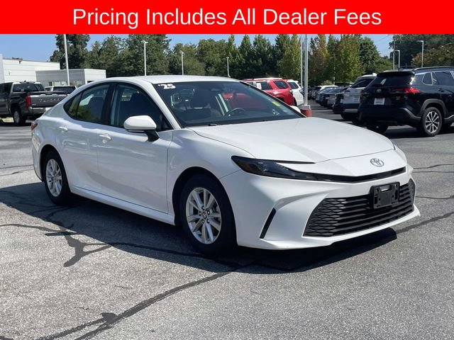 Used 2025 Toyota Camry LE FWD image 7