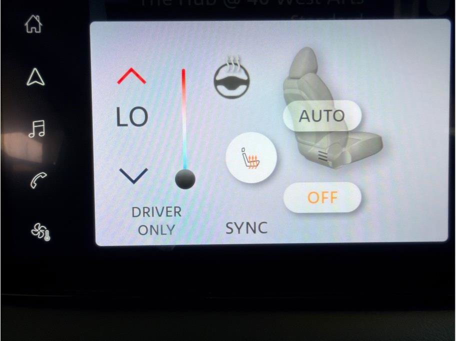 Used 2024 Nissan Ariya AWD image 23