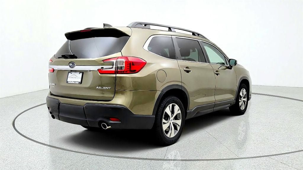 Used 2023 Subaru Ascent Premium w/ Convenience Package AWD/4WD image 5