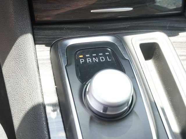Certified 2022 Chrysler 300 Touring L RWD image 25