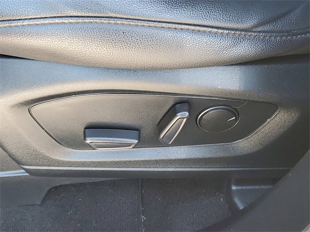 Used 2020 Ford Explorer XLT w/ Equipment Group 202A image 26