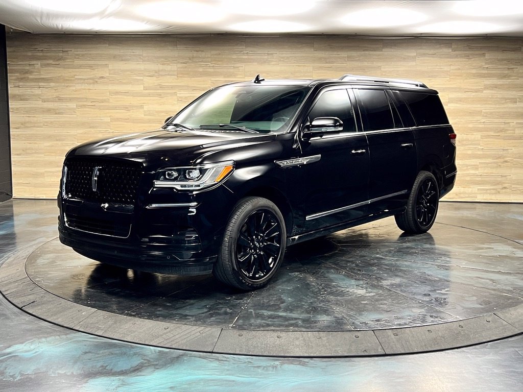 Used 2024 Lincoln Navigator L 4WD image 5