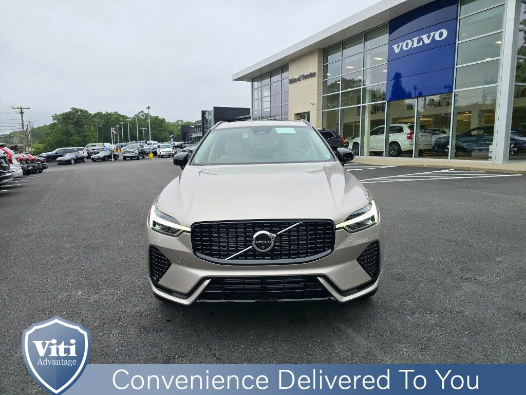 Used 2025 Volvo XC60 T8 Plus w/ Protection Package Premier image 3