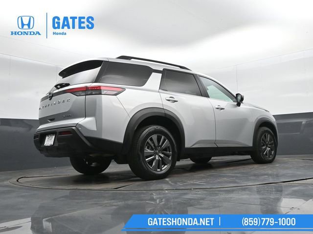 Used 2023 Nissan Pathfinder SV image 38