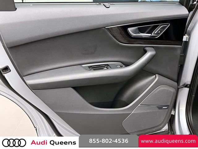 Used 2018 Audi Q7 3.0T Prestige w/ Prestige Package AWD/4WD image 11