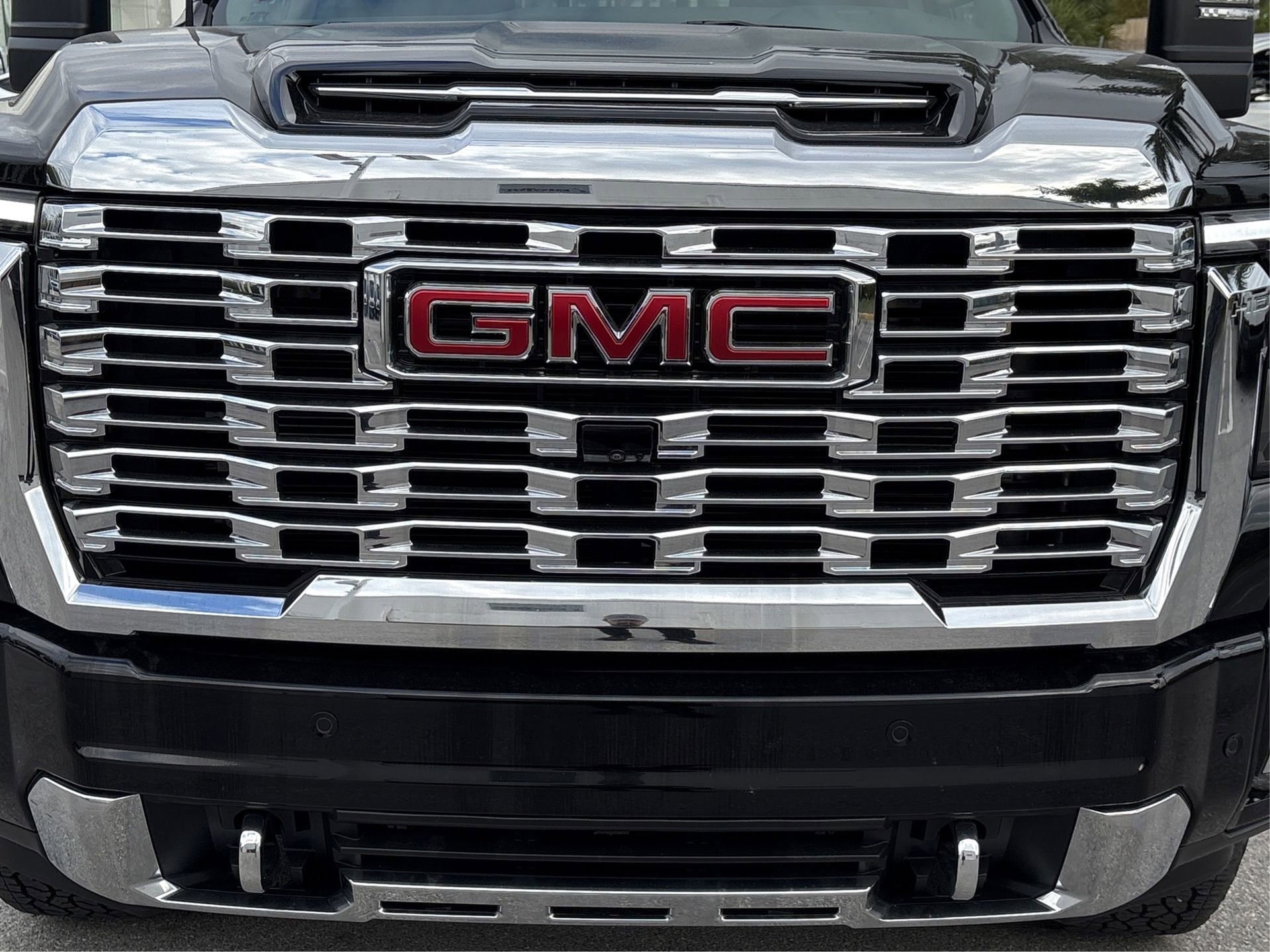 Used 2025 GMC Sierra 3500 Denali image 12