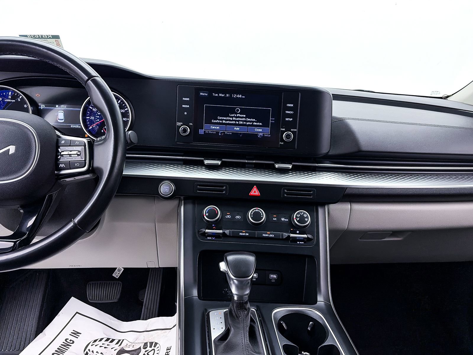 Used 2022 Kia Carnival LX image 5
