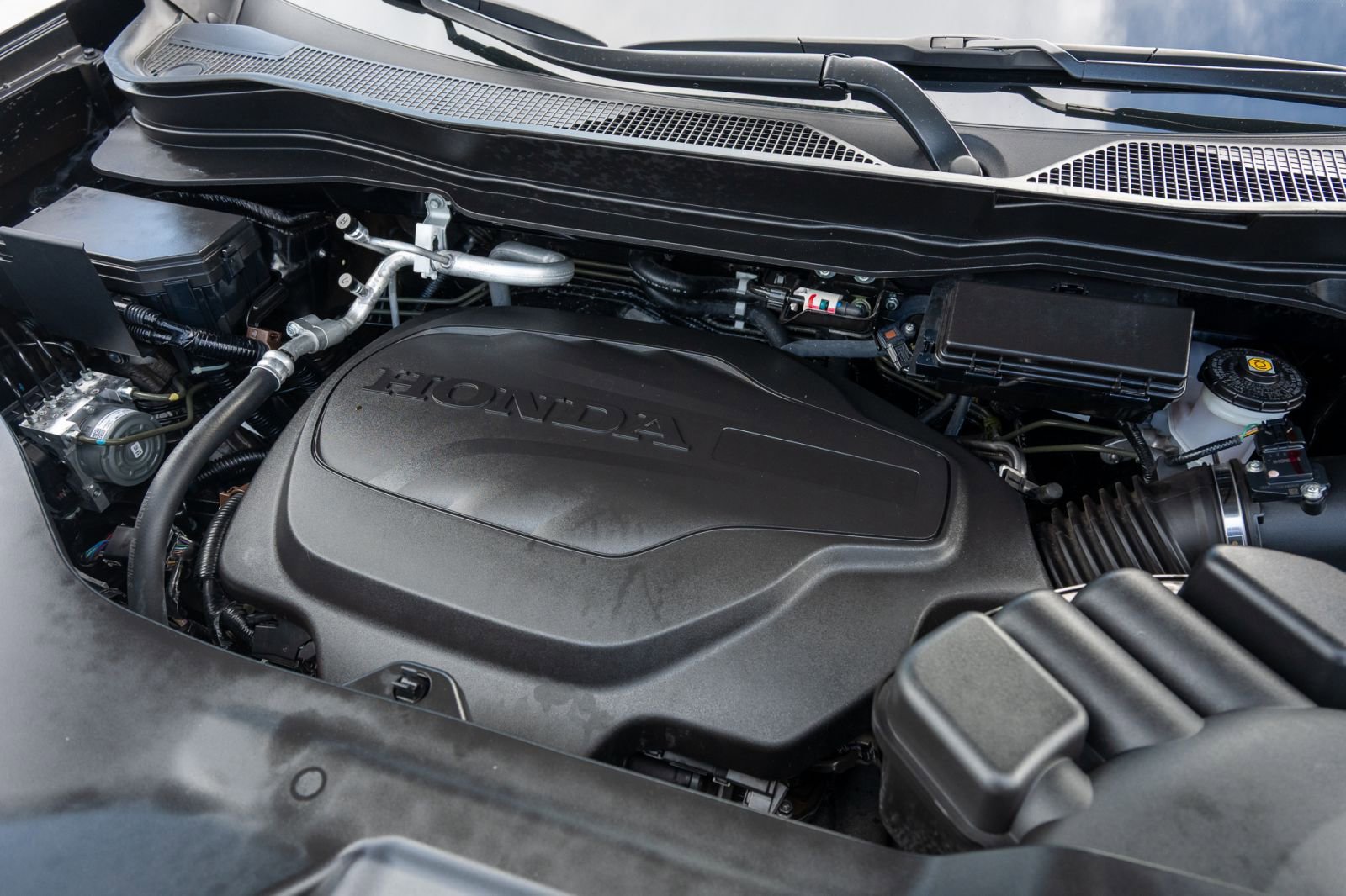 Certified 2025 Honda Passport EX-L image 38