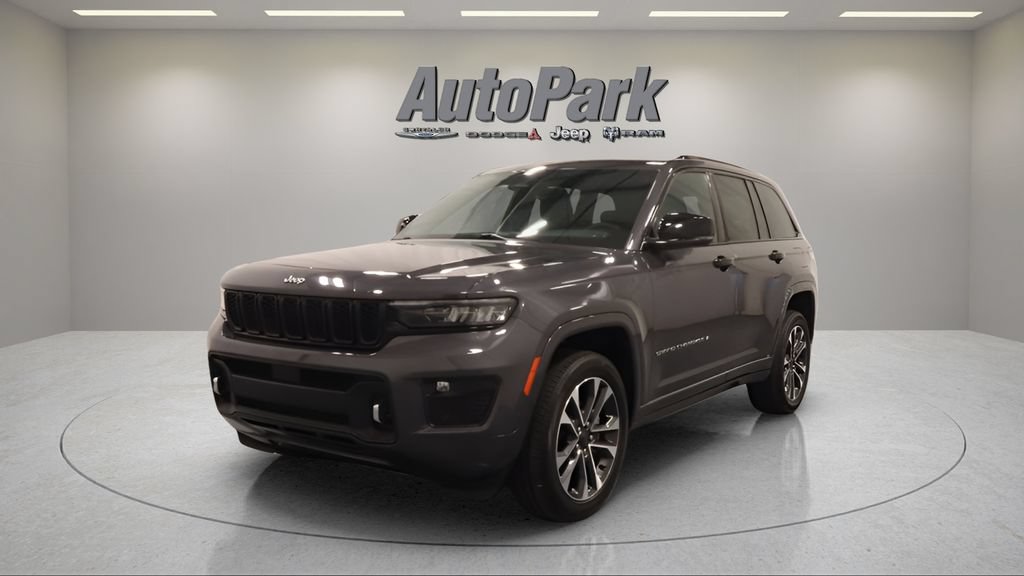 Certified 2023 Jeep Grand Cherokee Overland AWD/4WD image 7