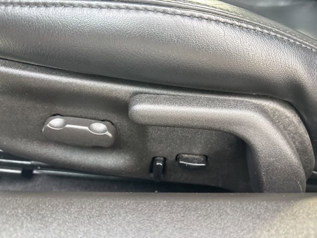 Used 2005 Chevrolet Corvette Coupe w/ Preferred Equipment Group image 19