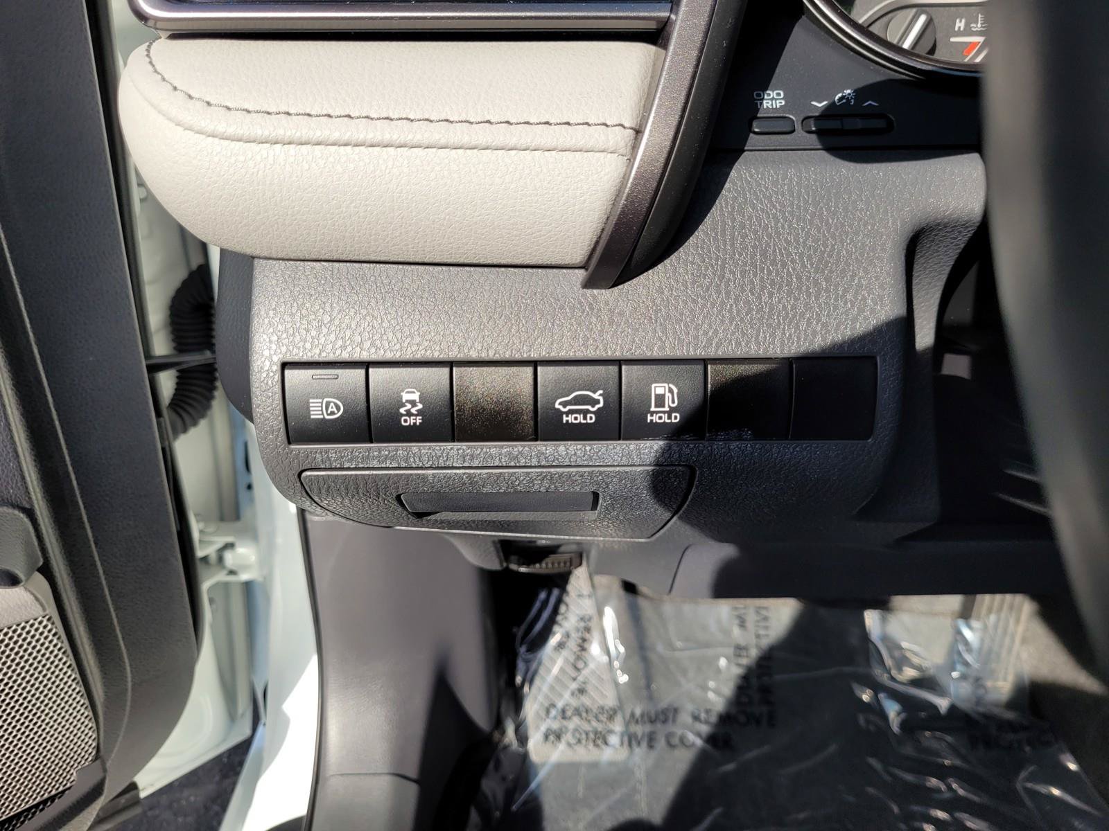 Used 2021 Toyota Camry XSE FWD image 30
