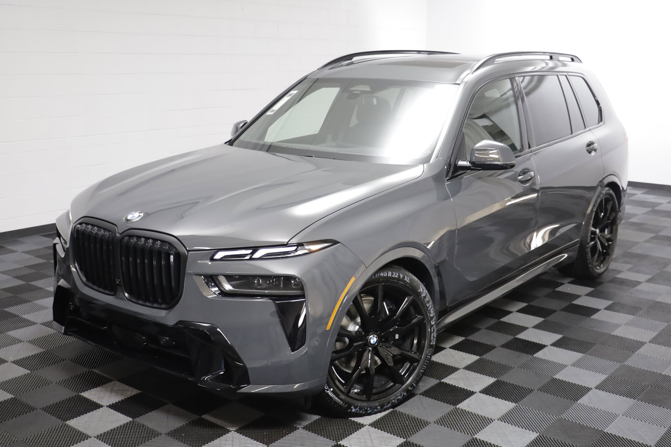 New 2027 BMW X7 xDrive40i w/ M Sport Package AWD/4WD image 2