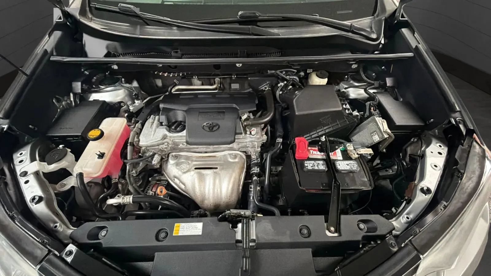 Used 2018 Toyota RAV4 XLE FWD image 24